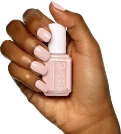 Essie Spin The Bottle - Nude - Nagellak -Beauty Verkoop 1087x1200 2