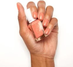 Essie Gel Couture - 210 On The List - Oranje - Glanzende Nagellak Met Gel Effect - 13,5 Ml -Beauty Verkoop 1200x1102 1