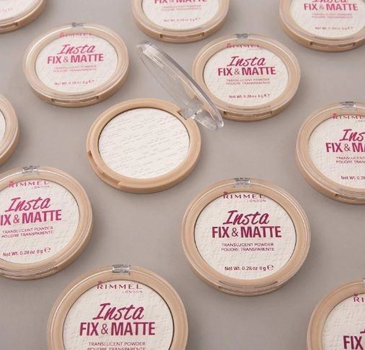 Rimmel London Insta Fix & Matte Make-uppoeder - 01 Clear 16 Rimmel London Insta Fix & Matte Make-uppoeder - 01 Clear - Afbeelding 14