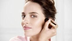 Bourjois Foundcealer Foundation - 110 Vanille Clair -Beauty Verkoop 1200x675 1