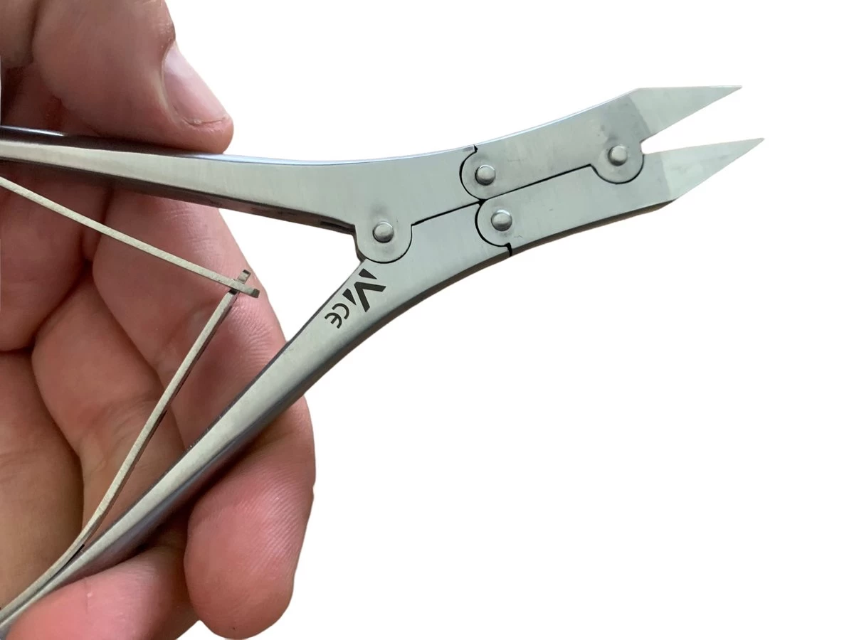 Medies - Premium Dubbelscharniertang | Nageltang | Nagelknipper | Nageltang Pedicure | Nageltang Dubbele Overbrenging - Recht - Diabetici - Met Stevige Etui 3 Medies - Premium Dubbelscharniertang | Nageltang | Nagelknipper | Nageltang Pedicure | Nageltang Dubbele Overbrenging - Recht - Diabetici - Met Stevige Etui