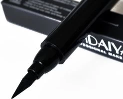 HANDAIYAN® | Eyeliner Met Wing Stempel | Zwarte Oog Stempel | 2 In 1 Eyeliner | Eyeliner Tool | Wing Eyeliner | Wing Stamp | 2 Stuks Per Verpakking -Beauty Verkoop 1200x971 1